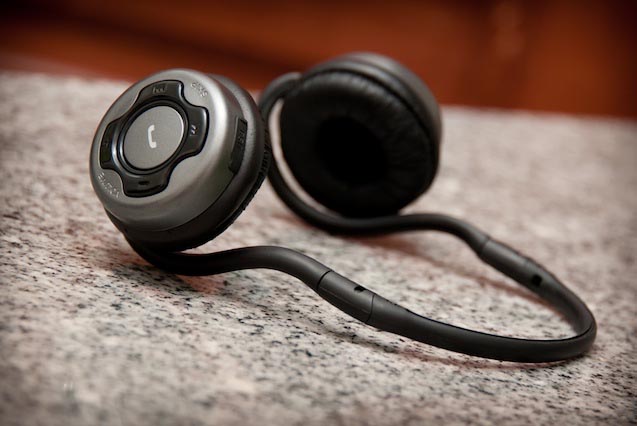 El Bluetooth se postula como el gran salvador de los auriculares en smartphone; algunos fabricantes están retirando el conector jack de 3,5mm