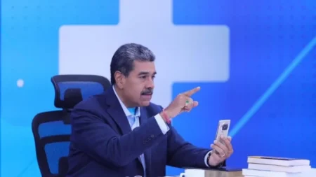 maduro y whatsapp